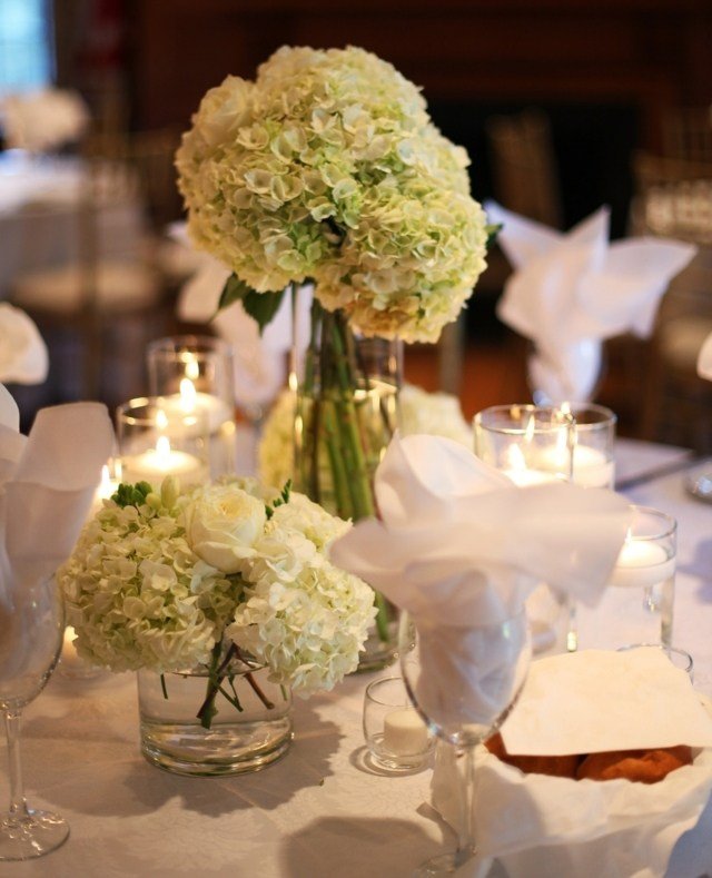 ترتيب الزهور على المائدة أفكار حفلات الزفاف تنسيق الزهور