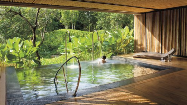 منتجع سبا مسبح داخلي Vital Indoor Pool Wellness-Holiday-Phulay Bay-Spa-Thailand