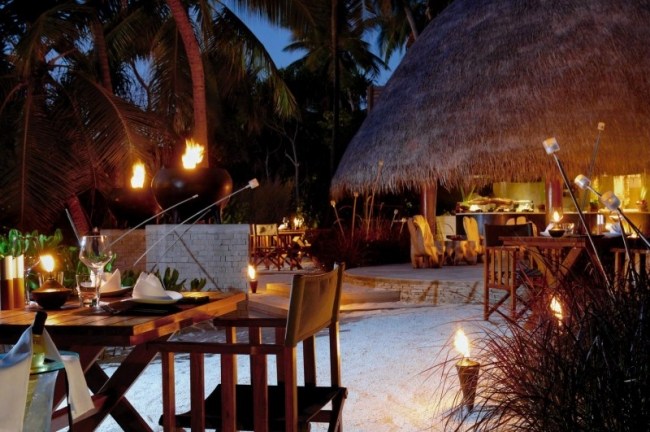 W Retreat Spa Resort Maldives يقدم العشاء