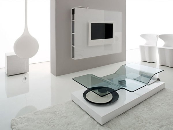 نظام تثبيت على الحائط تلفزيون بشاشة مسطحة بيضاء لغرفة المعيشة أفكار تصميم طاولة زجاجية