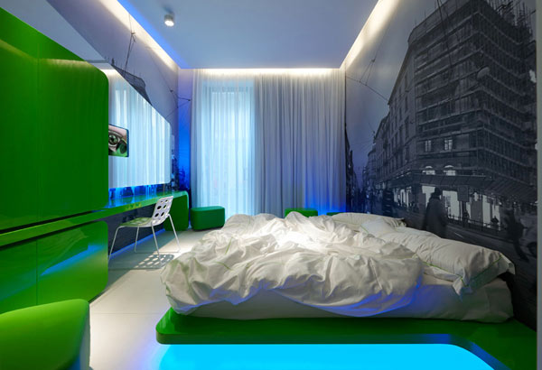 لهجات خضراء في غرفة النوم