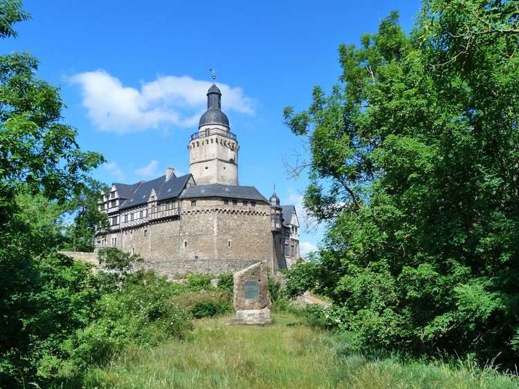 قلعة فالكنشتاين عطلة بافاريا مشاهد الغابات البافارية