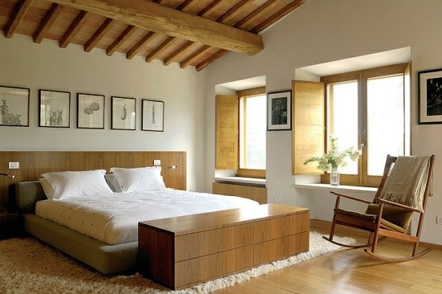 غرفة نوم - خشب - سرير - رئيسي - سقف - شعاع - نافذة - مع مصاريع