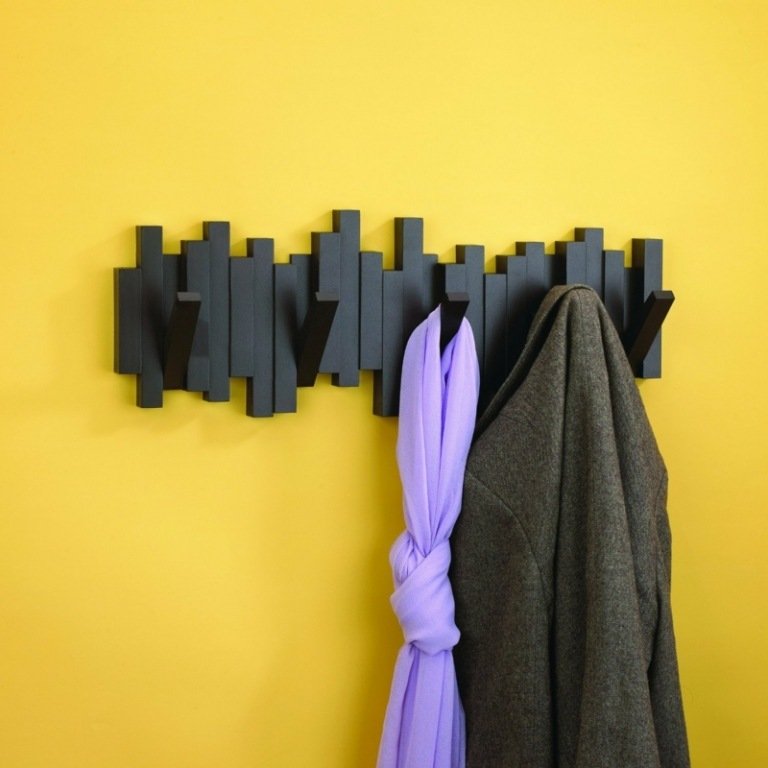 حامل معطف مثبت على الحائط - تصميم - خطاف - أسود - خشب