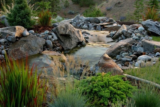 سلمي حديقة الحجارة نظام المياه شلال