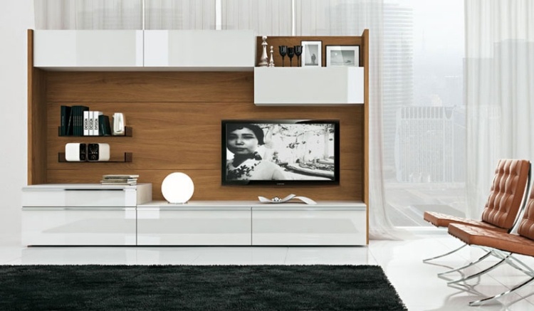 غرفة معيشة بيضاء-أثاث-حديث-شديد اللمعان-كرسي-برشلونة-بني-جلد-رف تلفزيون