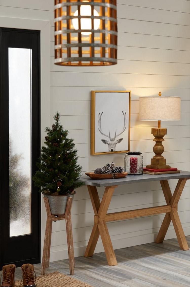مواد طبيعية وزخارف حيوانية كزينة عيد الميلاد بأسلوب منزل ريفي