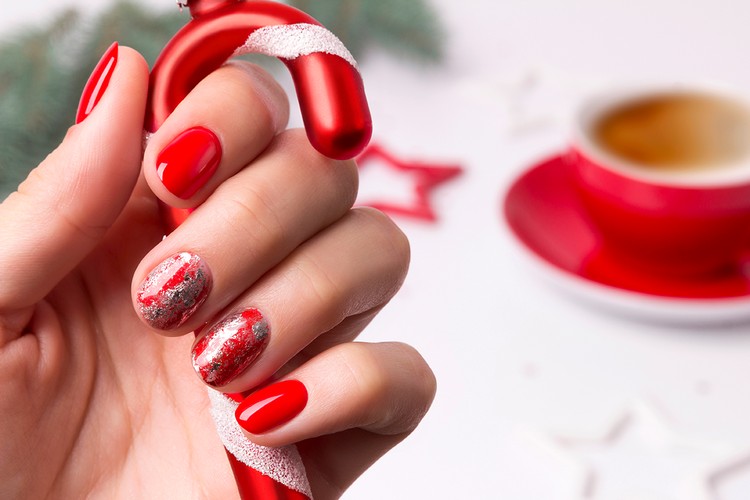 Christmas Nails 2020 Nail Foil Application تعليمات تصميم أظافر الكريسماس