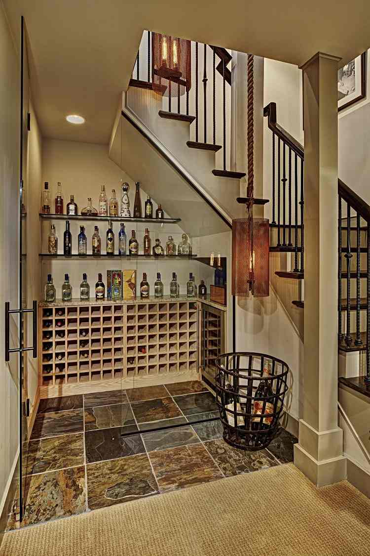 تصميم منطقة الدرج أفكار شريط المشروبات تحت الدرج