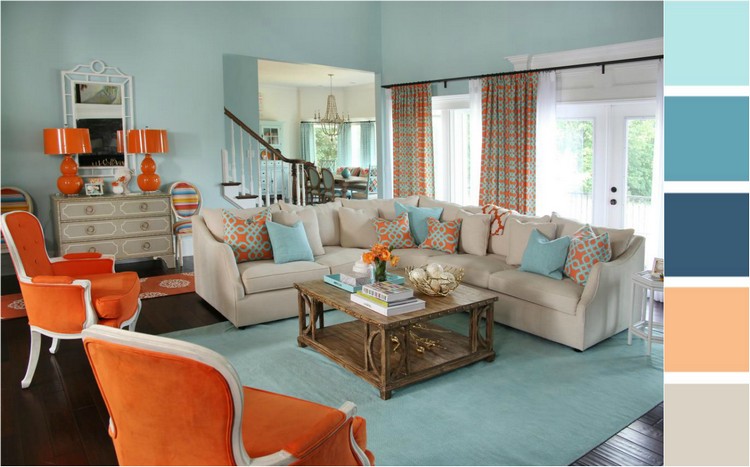 غرفة المعيشة-لون-تركواز-لون الحائط-سجاد-برتقالي-كرسي بذراعين-مصابيح-بيج-صوفا-لوح ألوان