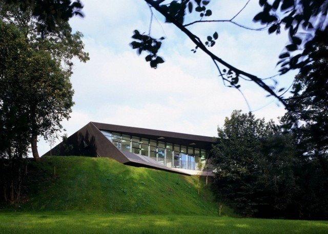 تصميم المبنى الخارجي الحديث سقف ماجي اسكتلندا المنحدر